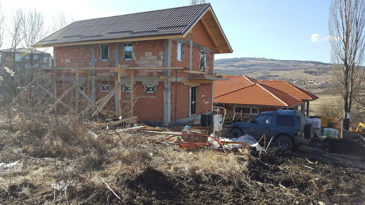 Casă unifamilială Borhanci Cluj — structură la roșu P+1