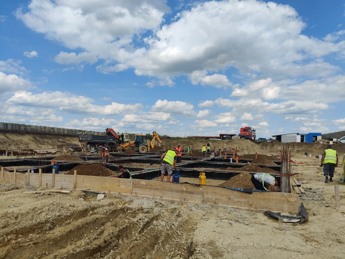 Fundații și cofraje clădire operațională nod autostradă Tureni