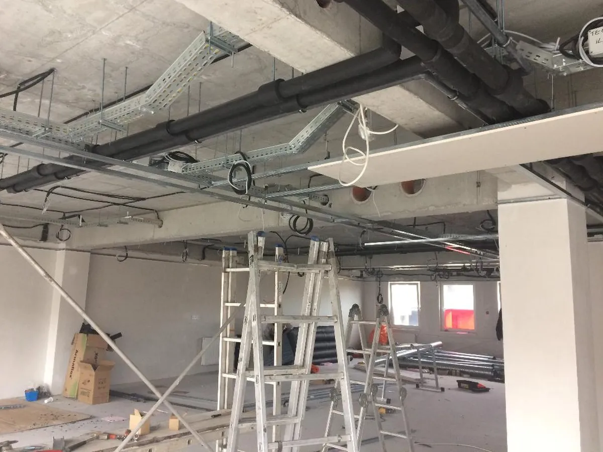 Compartimentare Stratec Cluj — instalații și tavane tehnice